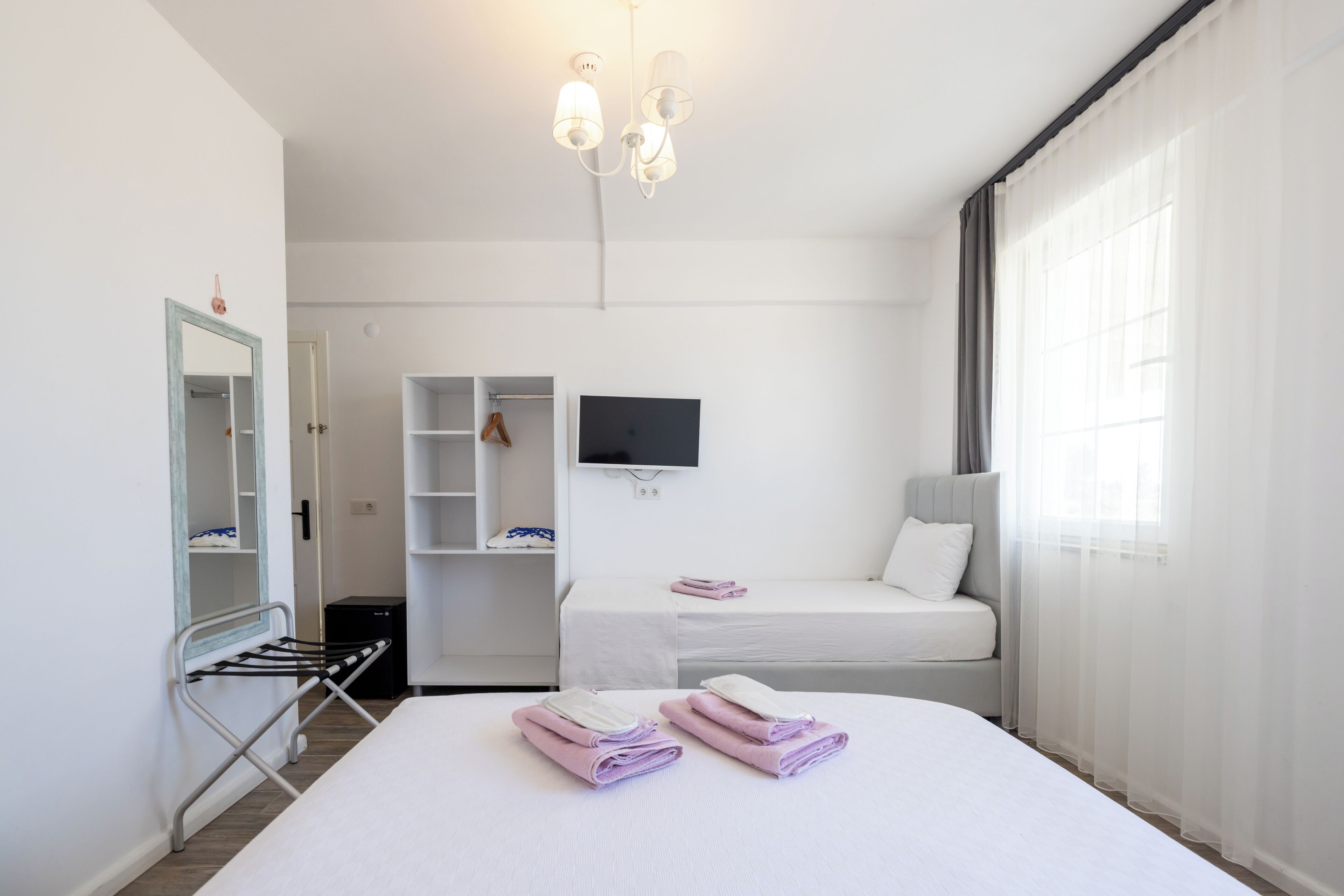 1 bedroom, iron/ironing board, free cots/infant beds, free wifi