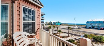 Pelican Point 2 Bedroom Townhouse by RedAwning