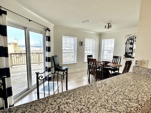 Townhome, 2 Bedrooms | Dining