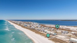 Beach - Pelican Roost 2 Bedroom Townhouse by RedAwning (Navarre)