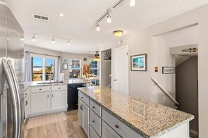 Interior - Pelican Roost 2 Bedroom Townhouse by RedAwning (Navarre)