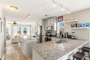Residenza, 2 camere da letto | Cucina privata | Frigorifero, forno, macchina per tè/caffè, tostapane