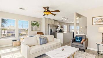 Townhome, 2 Bedrooms | Living area