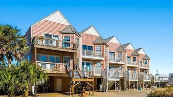 Townhome, 2 Bedrooms | Exterior