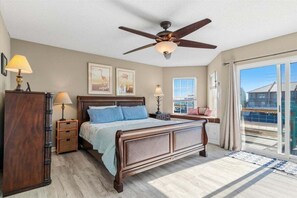 Townhome, 2 Bedrooms