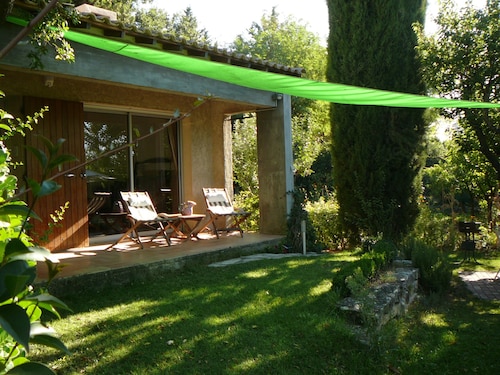 Villa-Apartment Aix-en-Provence, the countryside 10 minutes from the historic center