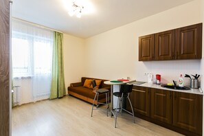 Apartment | Verdunkelungsvorhänge, Bügeleisen/Bügelbrett, Zustellbetten