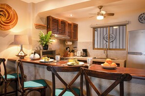Fridge, microwave, coffee/tea maker, toaster