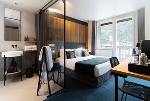 Premium bedding, in-room safe, blackout drapes, free WiFi - La Folie Douce Hôtel Chamonix (Chamonix-Mont-Blanc)