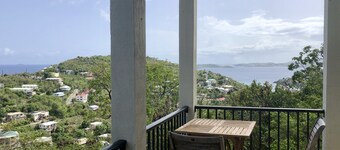 Bright Ocean View Studio - AC, Wi-Fi, generator 1 mile to Cruz Bay