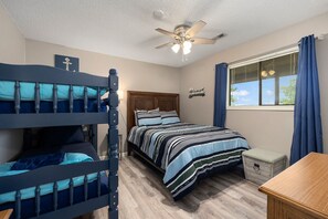 2 quartos, ferros/tábuas de passar roupa, Wi-Fi, roupa de cama