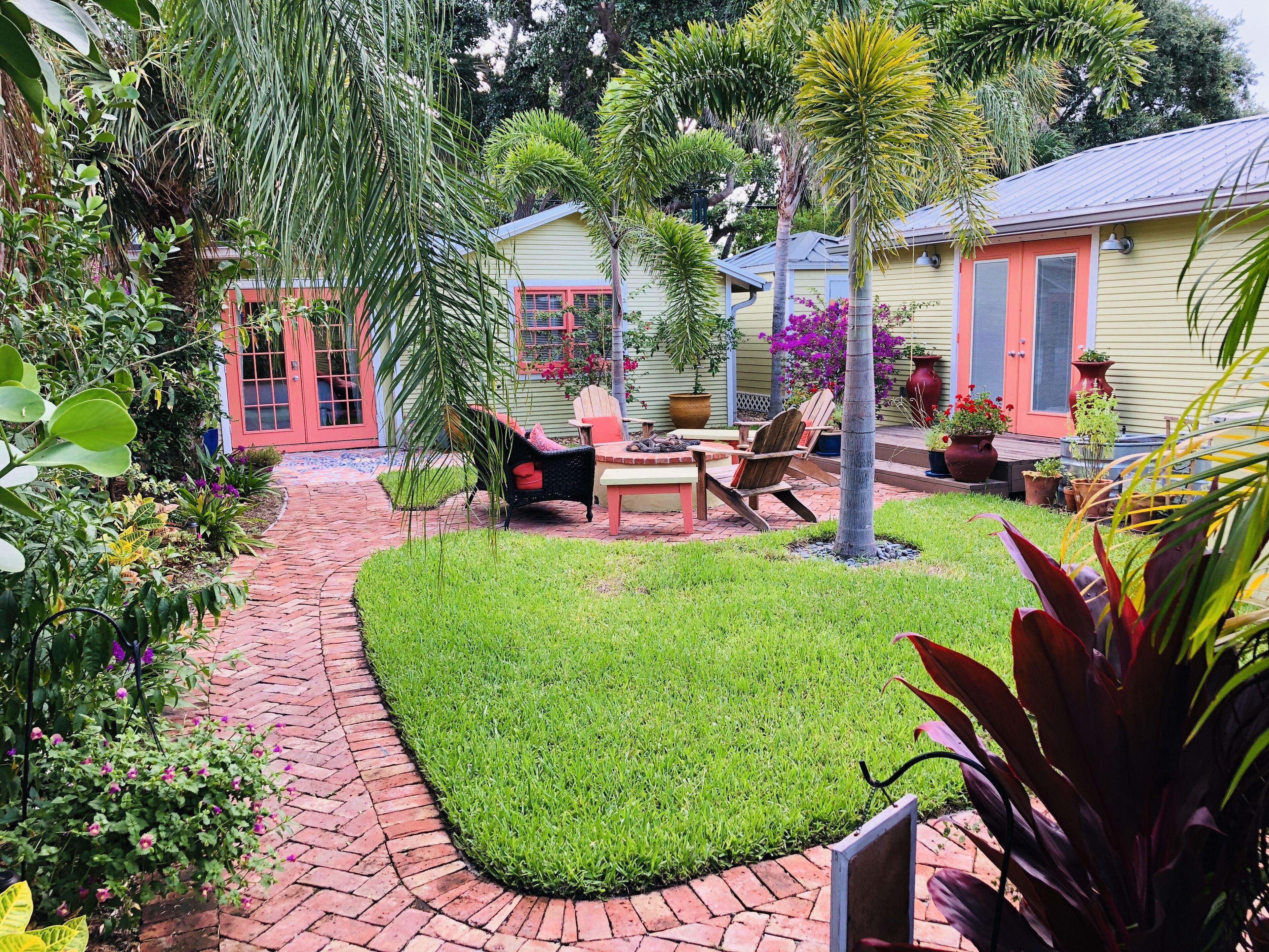 Key West living just 2 minutes from the beach!