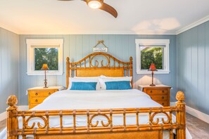 4 bedrooms, iron/ironing board, travel cot, free WiFi