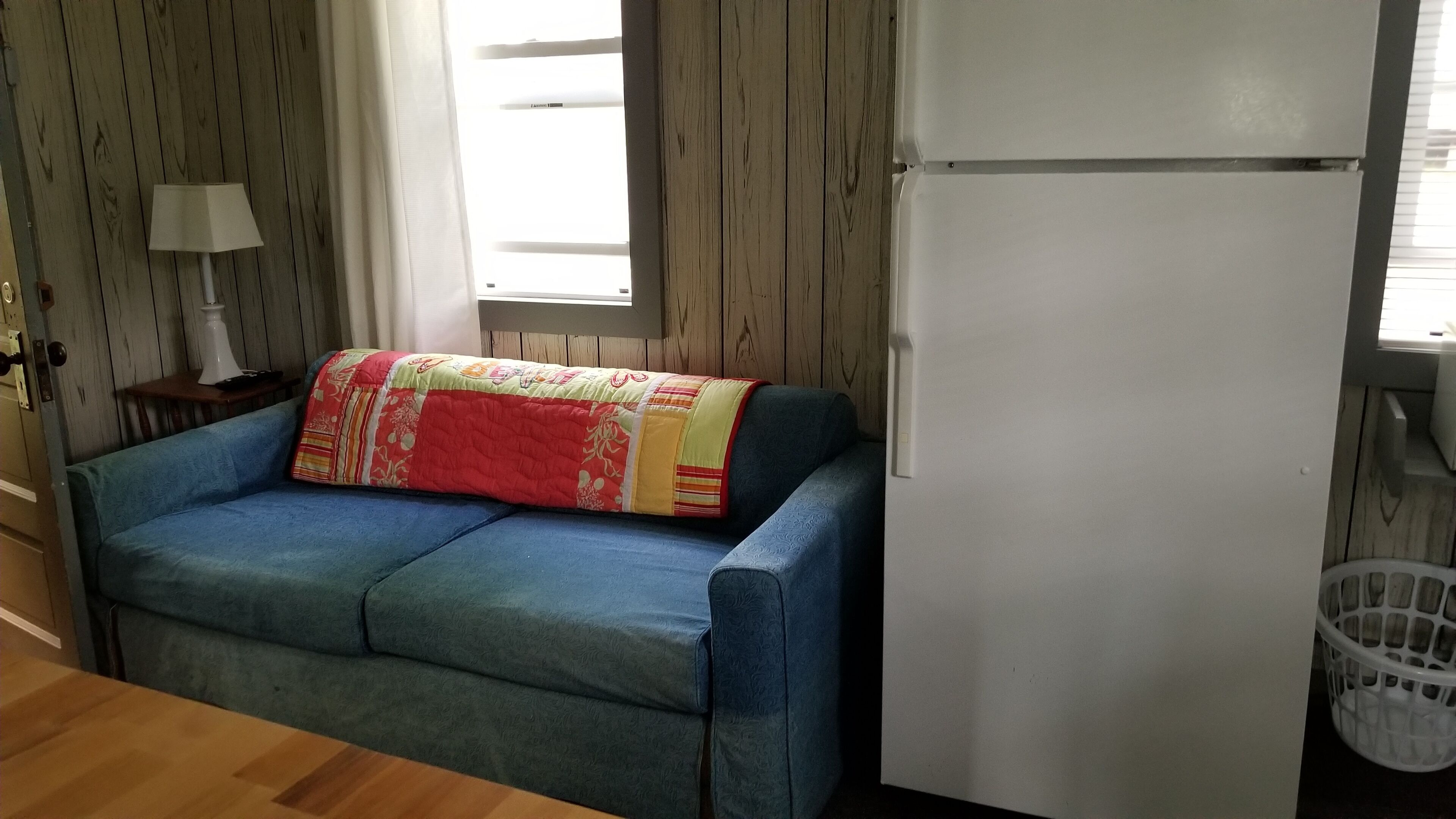 #3 is a quaint, affordable cabin on the shores of Birch Lk, 1 Boat Slip Included