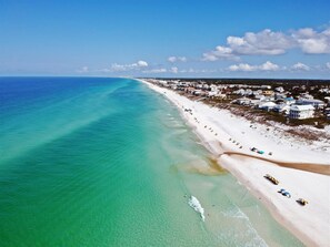 Una playa cerca