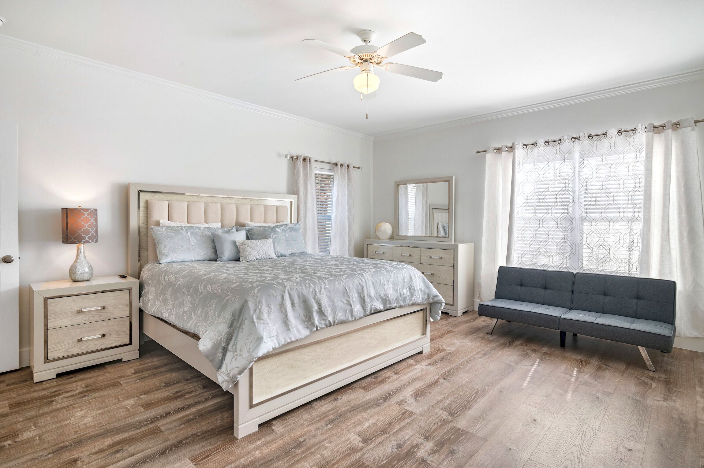 3 bedrooms, iron/ironing board, free WiFi, bed sheets