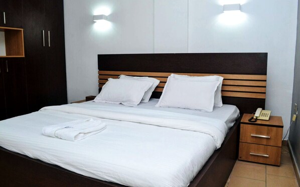 Coffre-fort, accès au Wi-Fi (inclus)