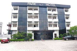 Front of property - Park Hotels (Port Harcourt)