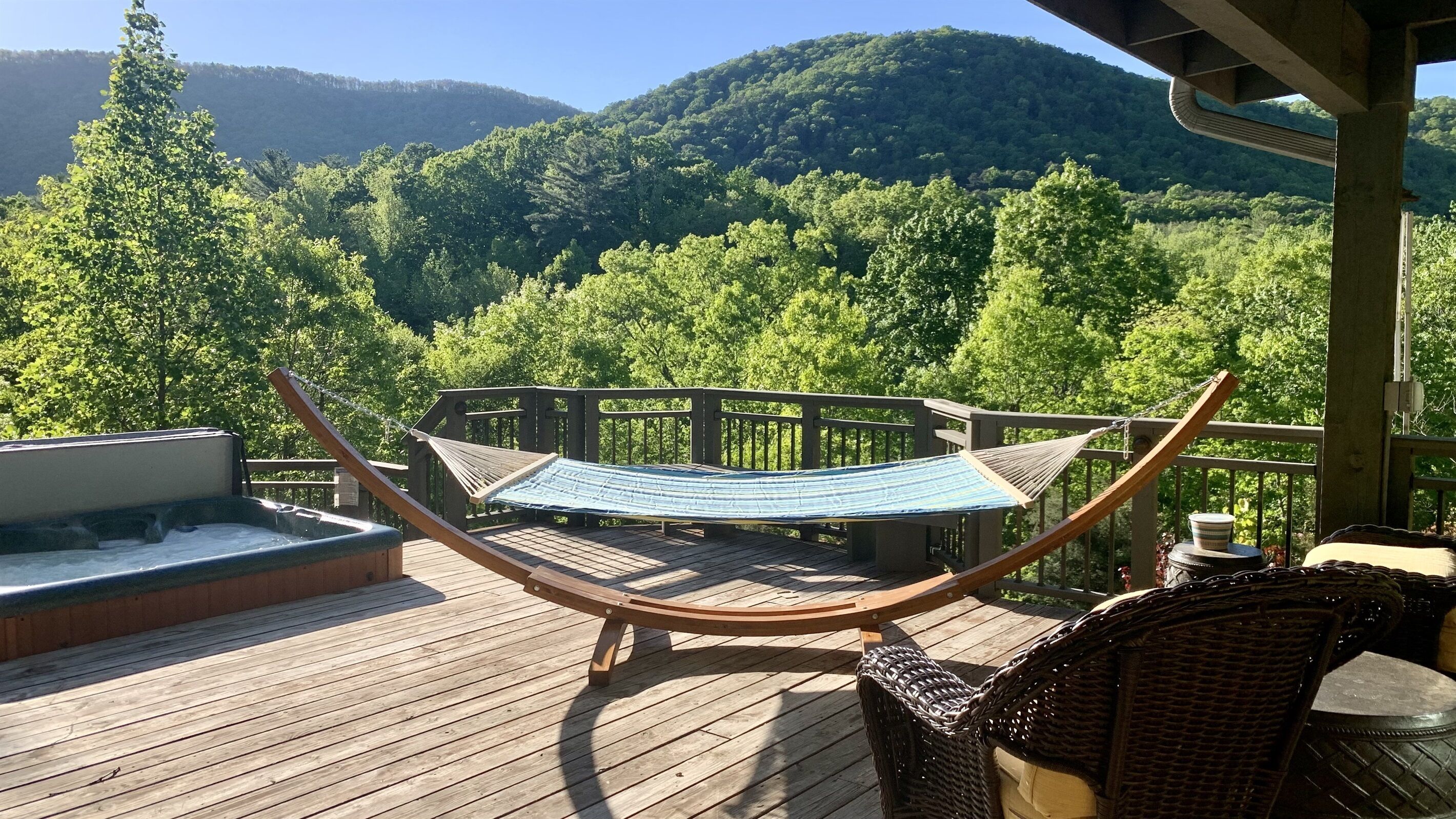 Luxury Log Cabin with Mountain View | Hot Tub | 3 BR 2 BA | Sauna | Steam Shower