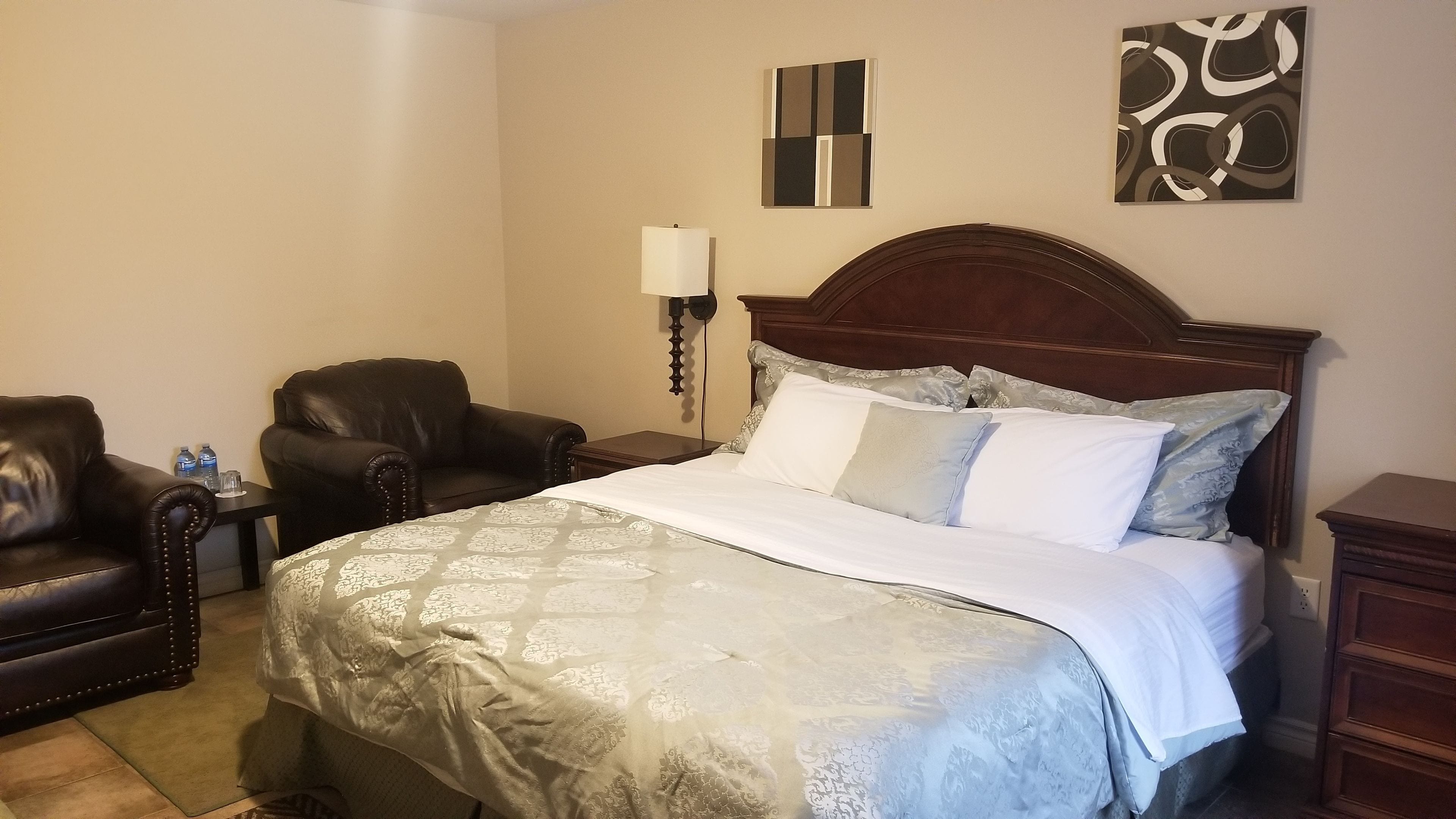 Standard Room, 1 King Bed, Accessible