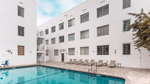 Piscine extérieure