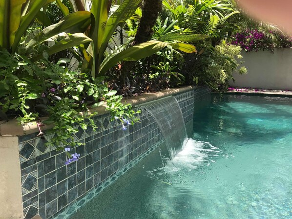 Piscine extérieure, piscine chauffée