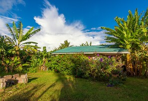 Garden - Cabañas Makupuna (Hanga Roa)