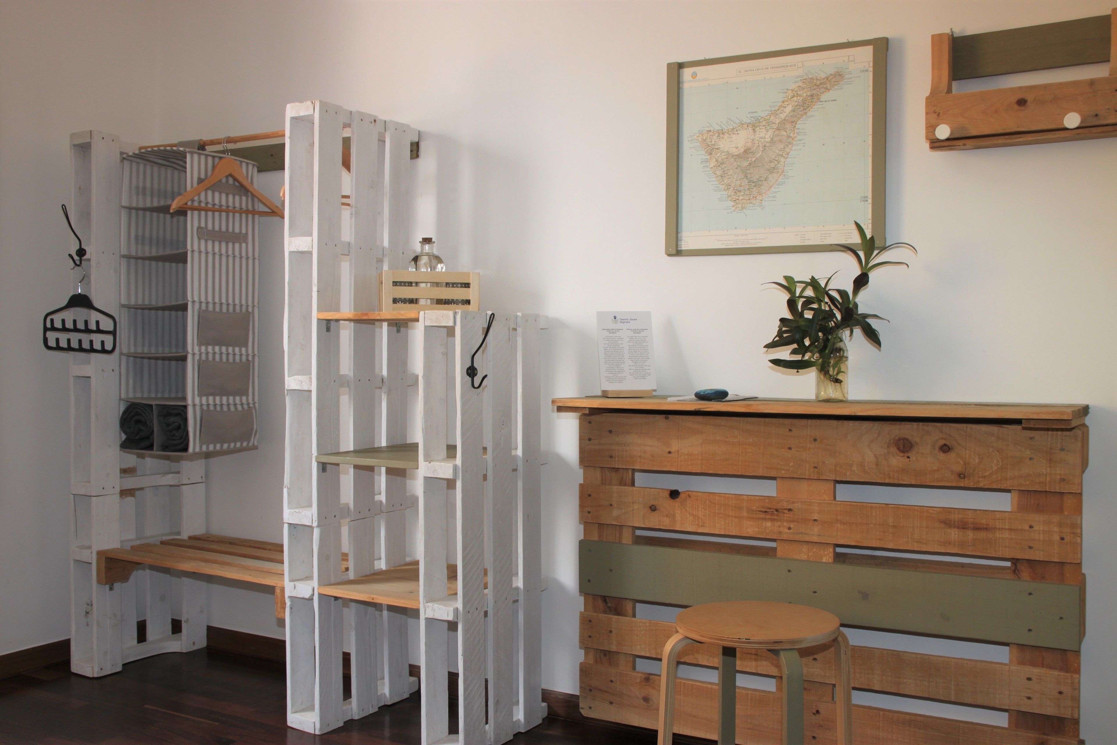 Twin Room, Shared Bathroom | Blackout curtains, free WiFi, bed sheets