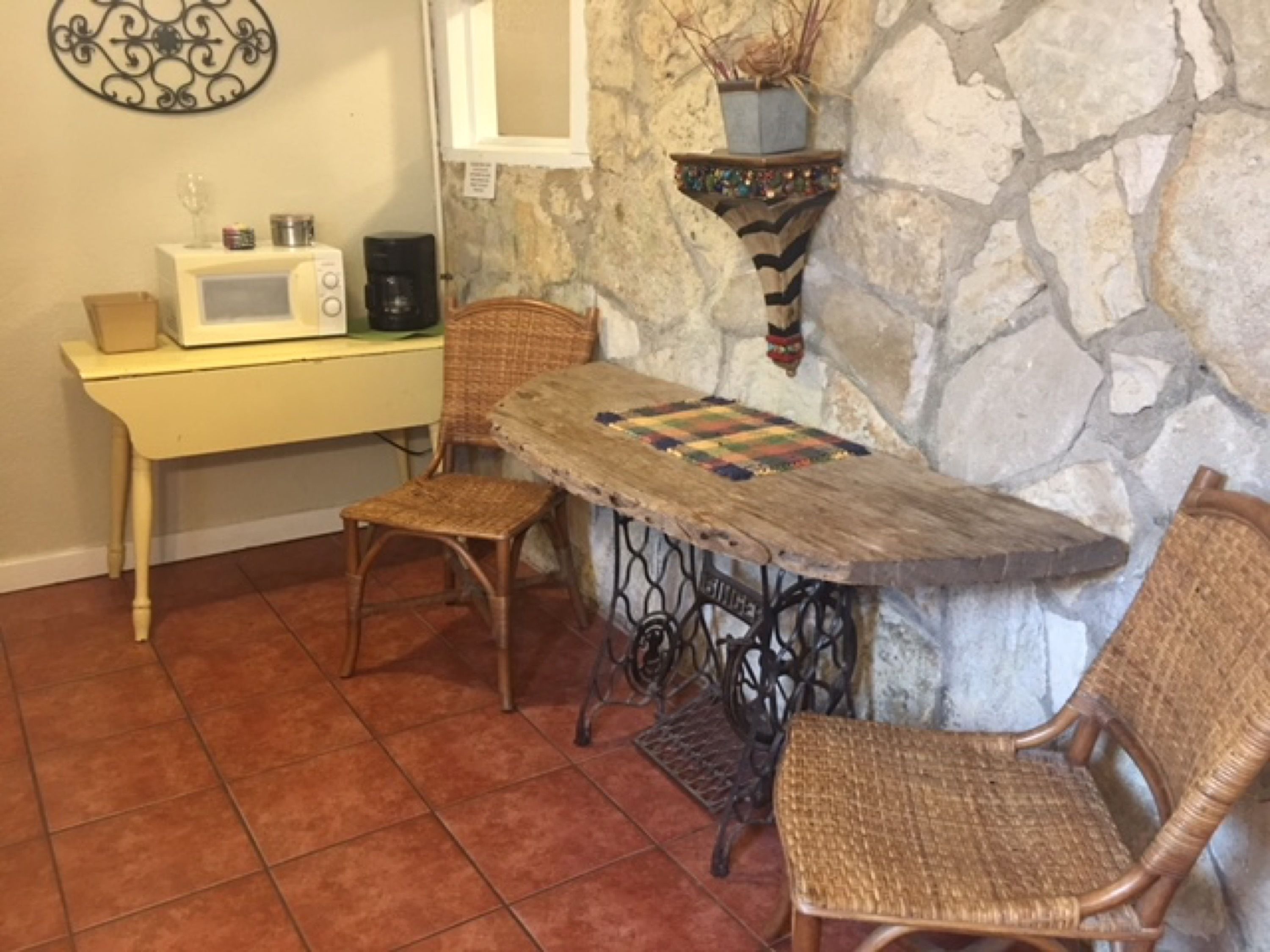 room, multiple beds | living area | flat-screen tv