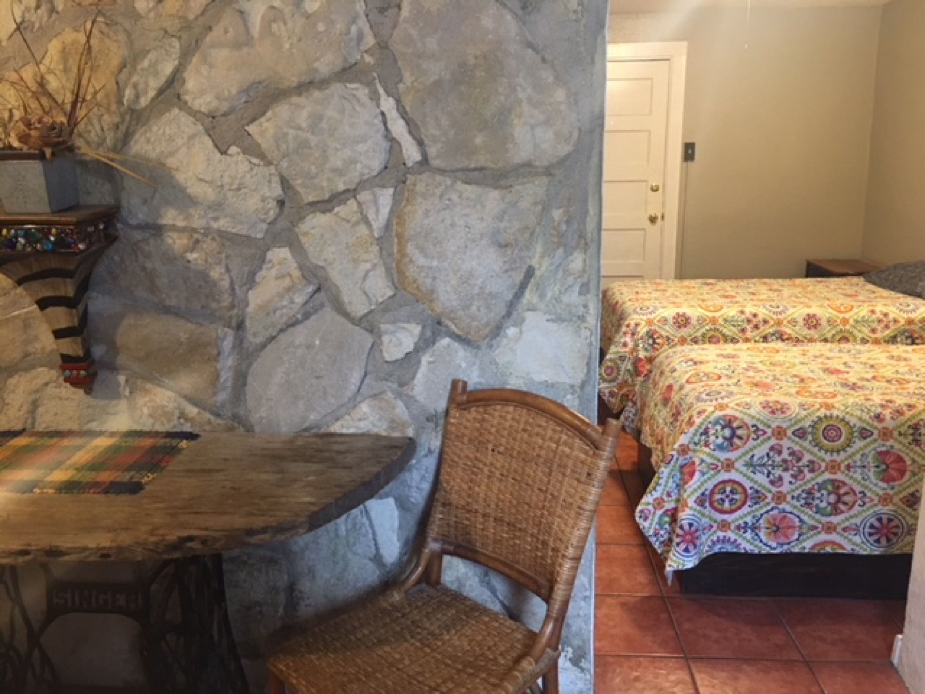 room, multiple beds | individually decorated, individually furnished, free wifi, bed sheets