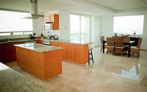 Luxury Penthouse, 5 Bedrooms, Accessible, Kitchen | Private kitchen | Oven, stovetop, dishwasher, coffee/tea maker