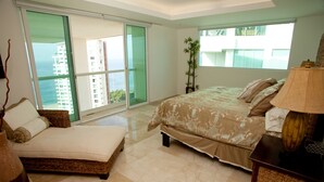 Luxury-Penthouse, 5 Schlafzimmer, barrierefrei, Küche | Ausblick vom Zimmer