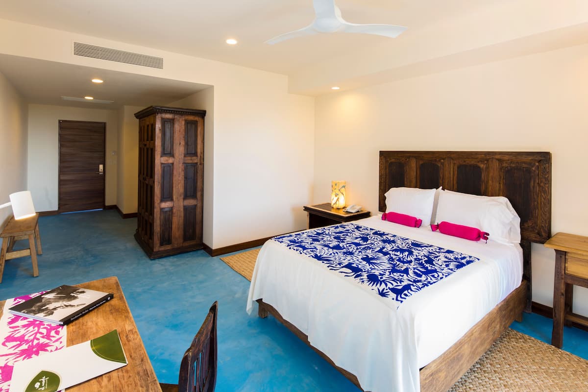 Phòng đơn Tiêu chuẩn | Minibar, trang trí khác biệt, trang bị nội thất với thiết kế riêng biệt