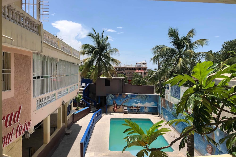 Detente Du Cacique Villa Hotel