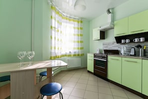 Apartment, Balkon | Eigene Küche | Kühlschrank, Herdplatte, Wasserkocher, Kochgeschirr/Geschirr/Besteck