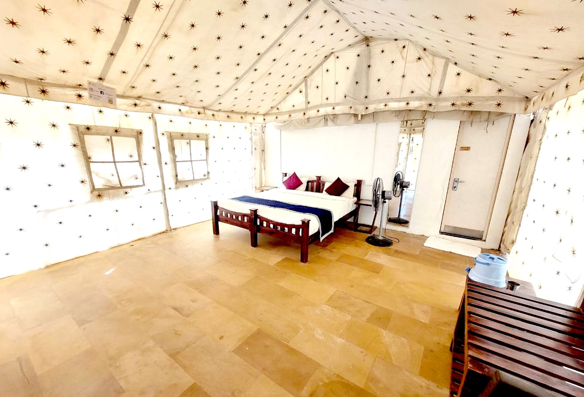 Deluxe Tent, 1 Double Bed, Non Smoking | 1 bedroom, pillowtop beds, free WiFi