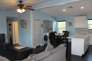 独立别墅, 私人浴室, 海港景观 (Mermaid Suite) | 用餐