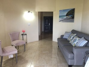 Casa, diversos llits, no fumadors | Sala d'estar