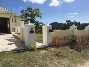 Exterior - Williams Estate (Falmouth Harbour)