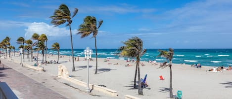 Una playa cerca