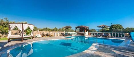 บริเวณภายนอก