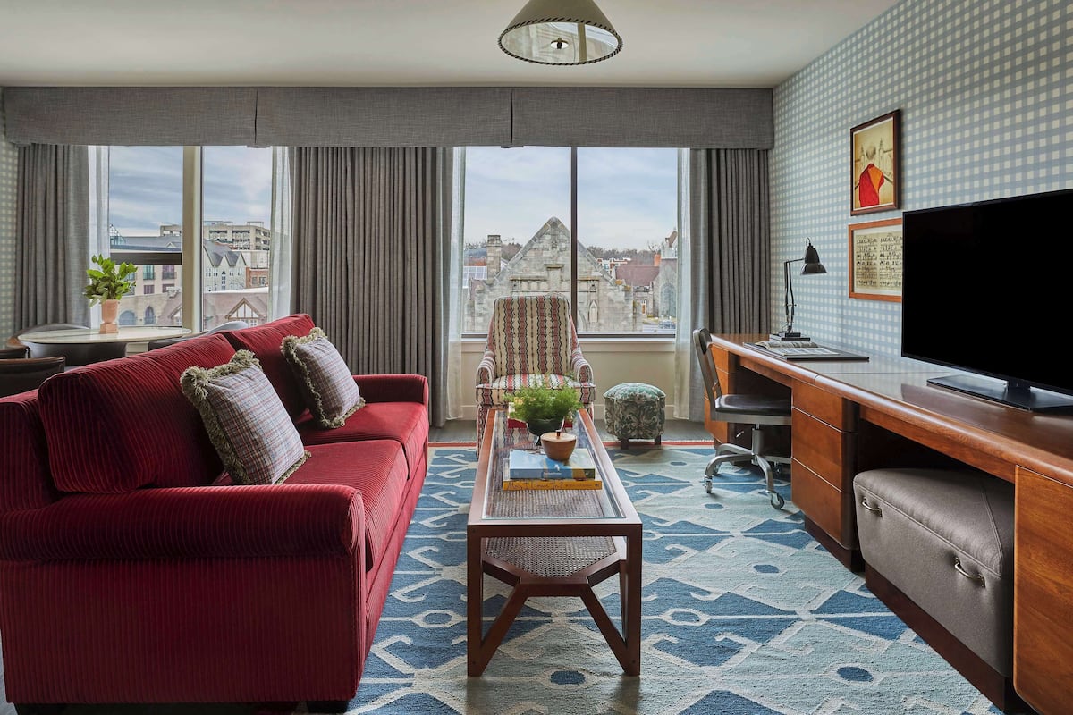 Suite, 1 King Bed | Living area | Flat-screen TV