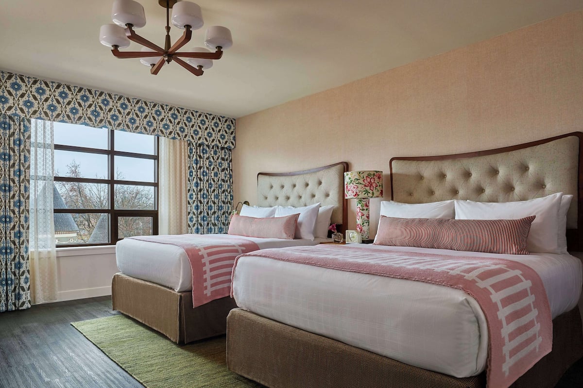 Egyptian cotton sheets, premium bedding, pillowtop beds, in-room safe