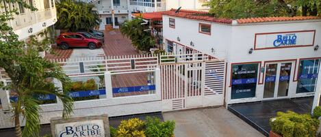 Fachada da propriedade