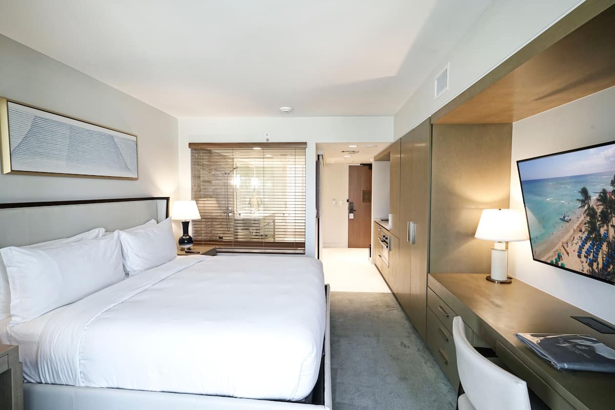 Zimmer, 1 King-Bett und Schlafsofa, eingeschränkter Meerblick, Eckzimmer