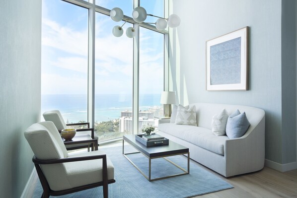 Sky Penthouse, 3 Bedrooms, Ocean View | Living room | Smart TV, Netflix