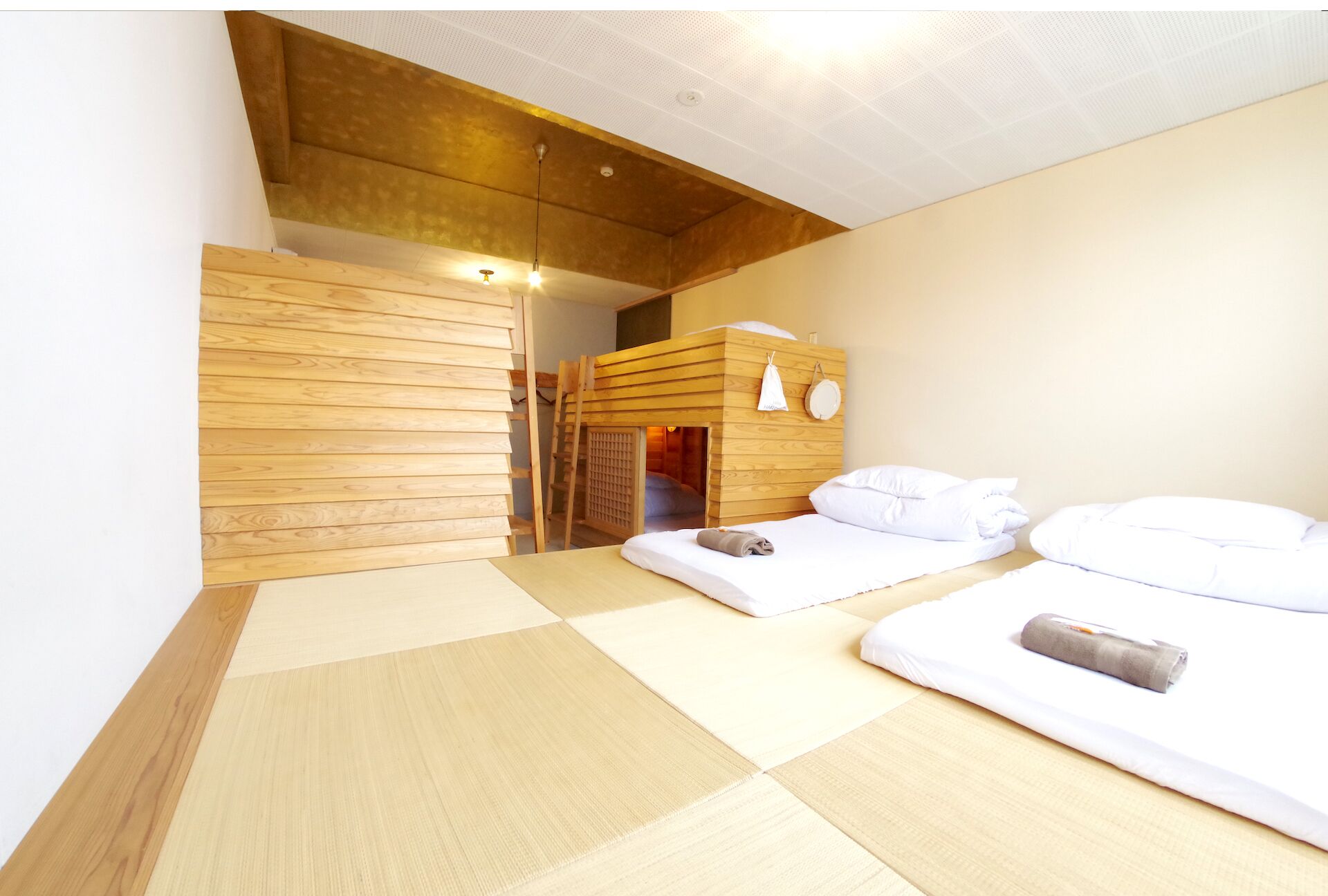Hostel 1889, Fujiyoshida: Hotel Reviews, Rooms & Prices