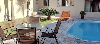 Casa com piscina em Caraguatatuba