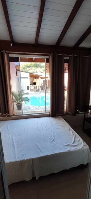3 bedrooms, blackout curtains, free WiFi - Casa com piscina em Caraguatatuba (Caraguatatuba)