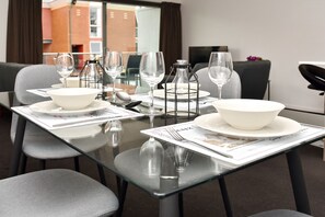 Apartment, 3 Bedrooms, Non Smoking | In-room dining - Armagh Apartment 3 - Central Christchurch (Christchurch)